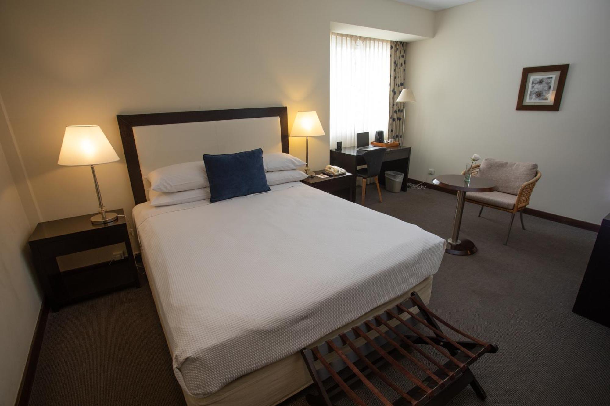 Hotel Peninsula Valdes 푸에르토마드린 외부 사진