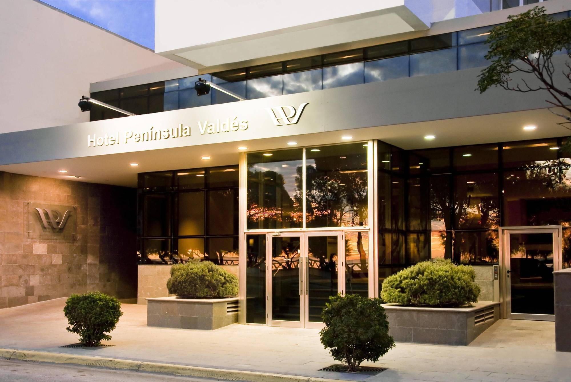Hotel Peninsula Valdes 푸에르토마드린 외부 사진